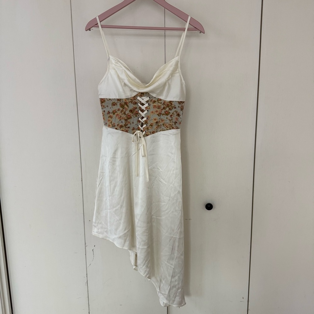 Elegant Asymmetrical White Lace-Up Corset Dress
